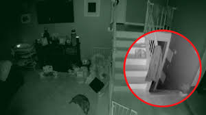 Guard posts footage on facebook, where it has racked up more than 2.5 million views. Paranormal Activity Caught On Camera Youtube