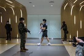 Maria estella desnuda valentina had a moderate look, with