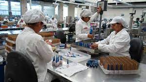En esta fábrica trabajan más de cincuenta operarios. Trabajo Si Hay Para Operarios De Produccion Bogota Gov Co