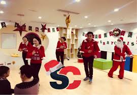 In the beginning of the program, you will be asked to choose a language. A China Christmas Story New Traditions In Shanghai Supchina