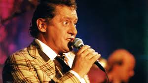 Fådda blommor" spelar Karin ett spratt 3 maj 2016