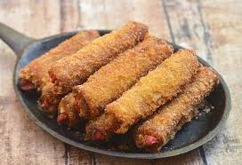 Crunchy Cheese Dog Bread Rolls Kawaling Pinoy Recipe Dog Bread Snack Recipes Indian Snack Recipes