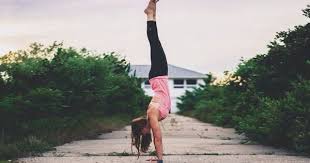 Yoga Poses Pregnant Women Should Not Do Yoga Arm Balance Yoga Poses Handstand