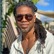 Paul Lohman's Instagram, Twitter & Facebook