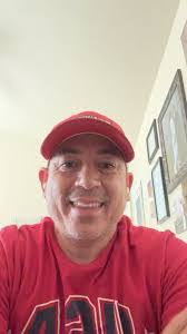 Eric Proffitt's Instagram, Twitter & Facebook