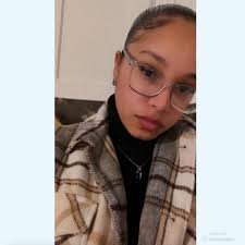 Crystal Quintana's Instagram, Twitter & Facebook