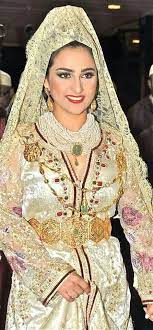 Pin By Myriam On Les Pates Moroccan Fashion Moroccan Bride Moroccan Caftan