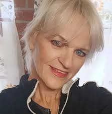 My question is about Hannah Christophers, b. 1675 in New London Connecticut.