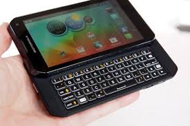 Conozca nuestras increíbles ofertas y promociones en millones de . Motorola Photon Q 4g Lte Review Digital Trends Motorola Phone Phone 4g Lte