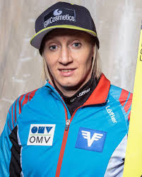 Hier finden sie einen überblick über alle meldungen und informationen zur österreichischen skispringerin. Daniela Iraschko Stolz