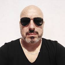 Carloz Afonzo (@CarlozAfonzo)