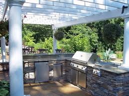 Similarly, a home plan with an outdoor kitchen is pretty hard for a bbq lover to resist. Outdoor Kitchen Plans And Ideas For A Convenient Organization