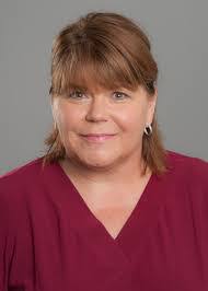 Deanna Cavanaugh's Instagram, Twitter & Facebook