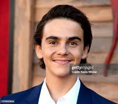 Angela Lafever's Instagram, Twitter & Facebook