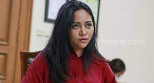 Rachel vennya melayangkan gugatan cerai ke pengadilan agama jakarta selatan. Usai Sidang Cerai Rachel Vennya Kabur Hindari Wartawan