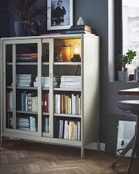 De Idasen Kast Schuiven We Er Even In Op Maandag Vitrinekast Schuifdeuren Nieuw Ikea Ikeanederland Haus Glasschiebetur Ikea Zuhause
