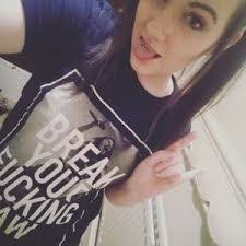 Taylor Coombs's Instagram, Twitter & Facebook