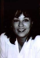 Robin Hoyt's Instagram, Twitter & Facebook