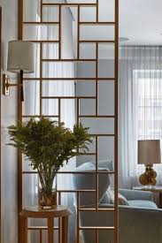 Sebagai tempat untuk menyambut tamu, ruang tamu merupakan tempat pertama kali yang akan oleh karena itu, ruang tamu adalah salah satu ruangan penting yang harus sangat diperhatikan. Desain Ruang Tamu Minimalis Inspirasi Desain Dan Dekorasi Terbaru In 2021 Modern Room Divider Mid Century Modern Room Dividers Mid Century Modern Living Room