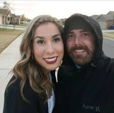 Renee Meek's Instagram, Twitter & Facebook