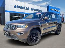 Image result for Walnut Brown 2018 Grand Cherokee
