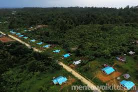 Caring for tsunami victim 4. Begini Nasib Korban Tsunami Mentawai Di Pagai Utara