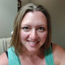 Desiree Burris (@desbatc)