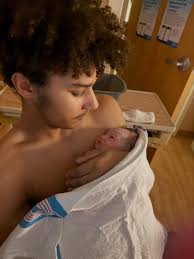 Kalen pumphrey Jr. Born dec 2,2025 At 7:25pm Weight: 9lb 12oz