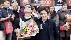 4:35 cat music gold 699 902 просмотра. Cum AratÄ Fiul Lui Stefan BÄnicÄ Jr Radu Primul Copil Al CantÄreÅ£ului Are 14 Ani