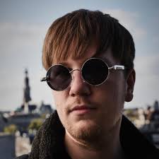 Layton Sunglasses shut