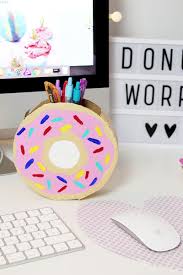 Diy Donut Stiftehalter Aus Klopapierrrollen Selber Basteln Stiftehalter Basteln Klopapierrollen Basteln Stiftehalter