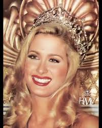 Marena Bencomo's Instagram, Twitter & Facebook