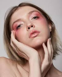 Model Fiona Weaver 📸 Riley dare