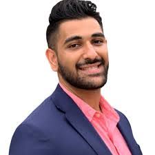 Johanna Bryan's Instagram, Twitter & Facebook