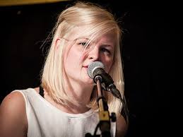 Lili Grace smelt cello met beats samen