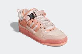 As part of its attempt to reinvent the style, adidas is collaborating with adidas hasn't yet confirmed the collaboration with bad bunny, which will be the artist's first sneaker collaboration. Dpytfu19e33c4m