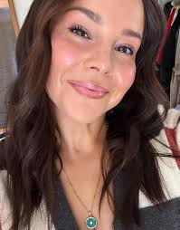 Incoming no drafts Dena ramble..So full transparency here, it takes a lot  to run your own businesses, study psych while doing motherhood as best as  you can and constantly battling chronic pain