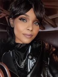 Good morning Family ☀️ The reason you find it hard to believe you're  capable of great things, is because the enemy has taken great care to  ensure you've had enough attacks, setbacks,