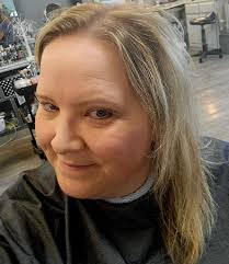 Teri Hobson's Instagram, Twitter & Facebook