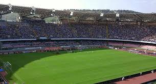 Artículos, fotos, videos, análisis y opinión sobre cantante. Partita Del Sole Allo Stadio San Paolo Di Napoli Tra Attori Cantanti Magistrati E Calciatori
