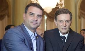 A meta é chegar a 370 leitos dentro de trinta dias. Em Live Flavio Bolsonaro Elogia Crivella E O Chama De Meu Prefeito Poder360