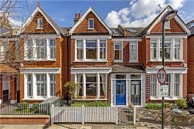The population was 5,934 at the 2010 census. 4 Bedroom Property For Sale In Elm Grove Road Barnes Sw13 1 550 000