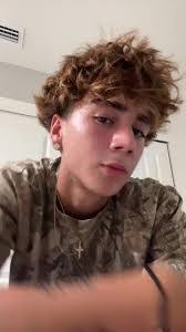 Connor Meek's Instagram, Twitter & Facebook