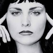 Danielle Bedard's Instagram, Twitter & Facebook