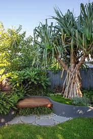 Modern front yard designs tend to be minimalist and rare. A Tropical Makeover For A Small Queensland Garden Houzz Au