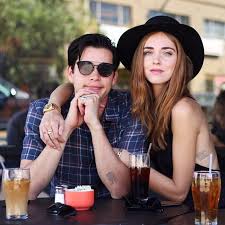 Pin For Later 27 Things You Didn T Know About Style Star Chiara Ferragni Her Current Boyfriend Is Andrew Arthur He Is Chiara Ferragni Chiara The Blonde Salad