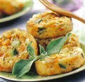 Recette De Galettes De Courgettes Et De Carottes Rapees Galettes Vertes Et Oranges Recette Galette De Courgette Recettes De Cuisine Cuisine