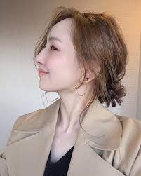 辻元 舞さんはinstagramを利用しています 今日は楽しみにしていたランチの日 場所がホテルだったので 後れ毛多めのゆる団子ヘアで いつもより少し大人っぽくしたつもり 変わんないか お団子 お団子ヘア ゆる団子 ヘアアレンジ セルフアレンジ instagood ha