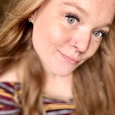 Package pickup at 403 Holbrook Circle in El Reno