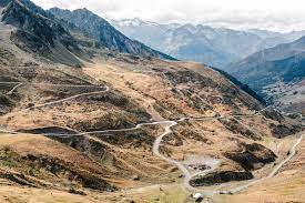 Forecast mountain weather, including temperature, sunshine, rain, wind and cloud cover, for the french mountain resort. Classic Tour De France Climbs Col Du Tourmalet Cyclist
